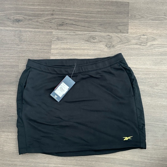 Reebok Black Sport Skirt NWT - Picture 1 of 4